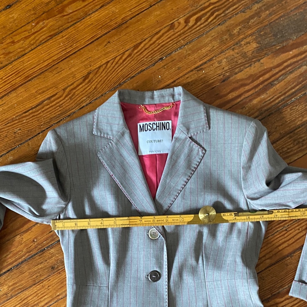 Vintage 1990s Moschino Couture Light Gray with Pink Pinstripe Blazer - Picture 9 of 12